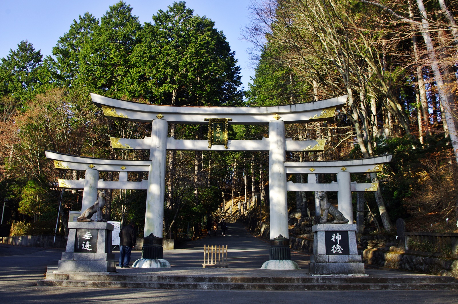 まちのすがた】【観光】時代によって様々な「信仰」を集めてきた三峯神社